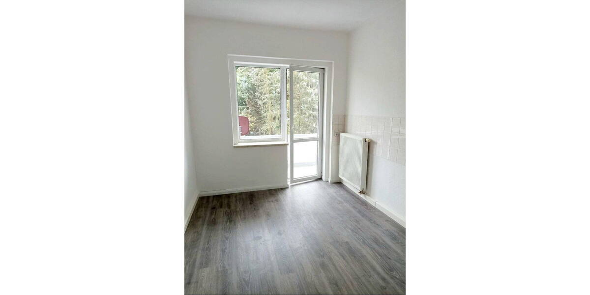 Etagenwohnung Chemnitz Altchemnitz - 3 Zimmer, 83 m&sup2;, 80.000&euro; | Angebot:26214086