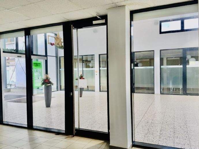 **GROßZÜGIGE BÜROFLÄCHE IN DER PASSAGE AM STADION IN LICHTENSTEIN**** 4 zimmer