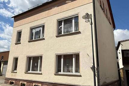 Mehrfamilienhaus mit Ausbaupotenzial 9 zimmer