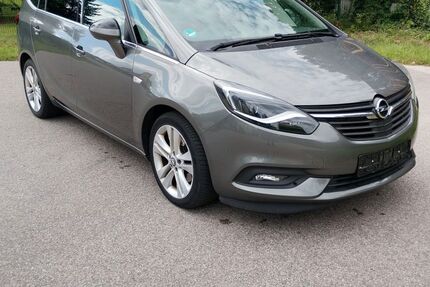 Opel Zafira Tourer 100.293 km 16.999 &euro; Limbach-Oberfrohna 09212