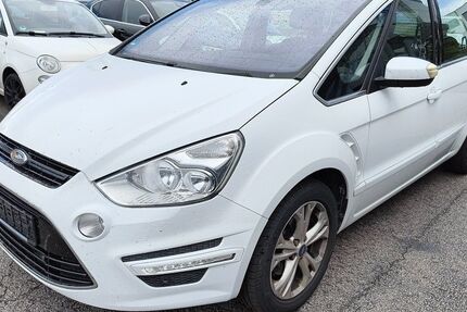 Ford S-Max 325.802 km 3.990 &euro; Waldheim 04736