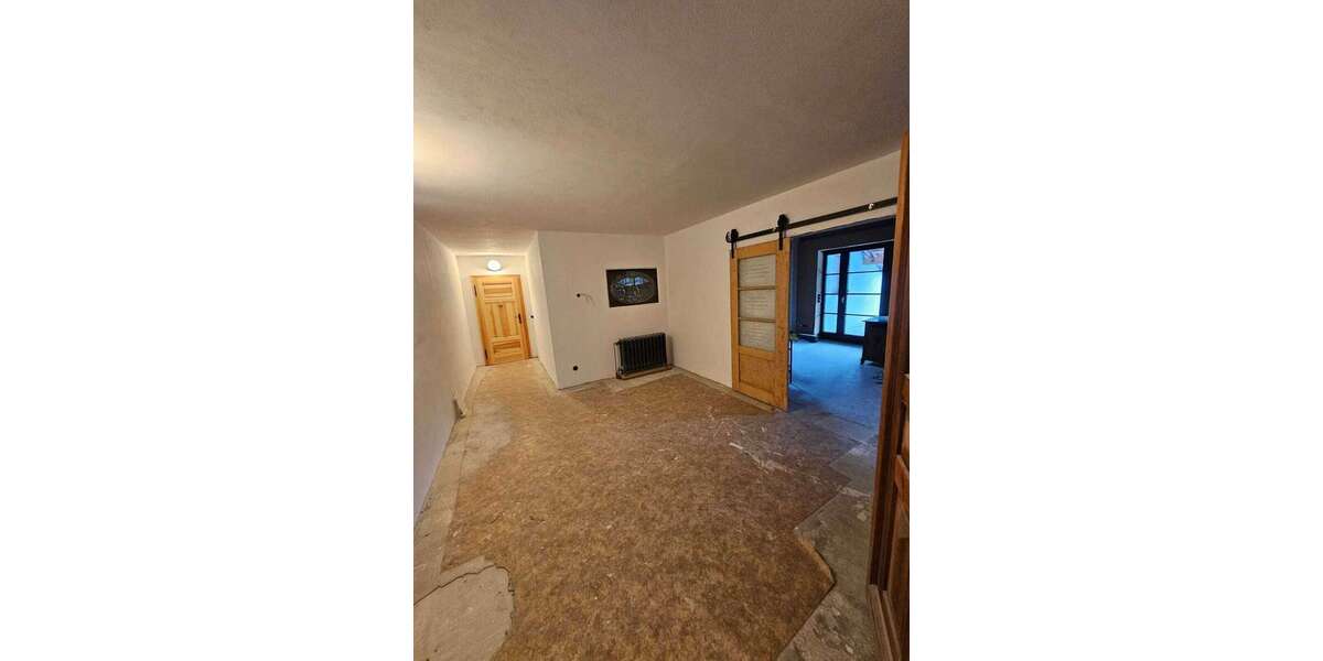 Vielseitige Immobilie im Industriestil – mit Stellplätzen, Eventfläche & Ausbaupotenzial - Gewerbeobjekt Chemnitz Hilbersdorf | Angebot:22865929