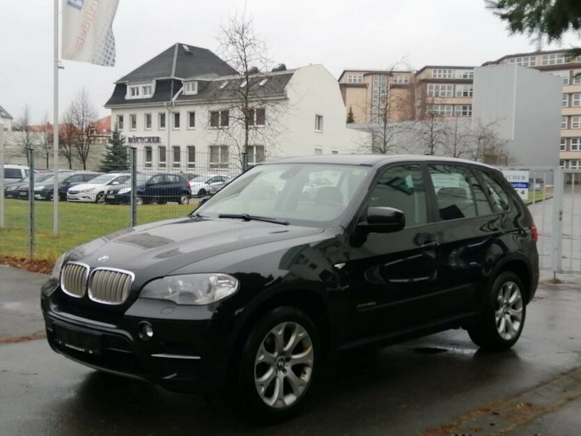 BMW X5 260.000 km 10.999 € Chemnitz 09120