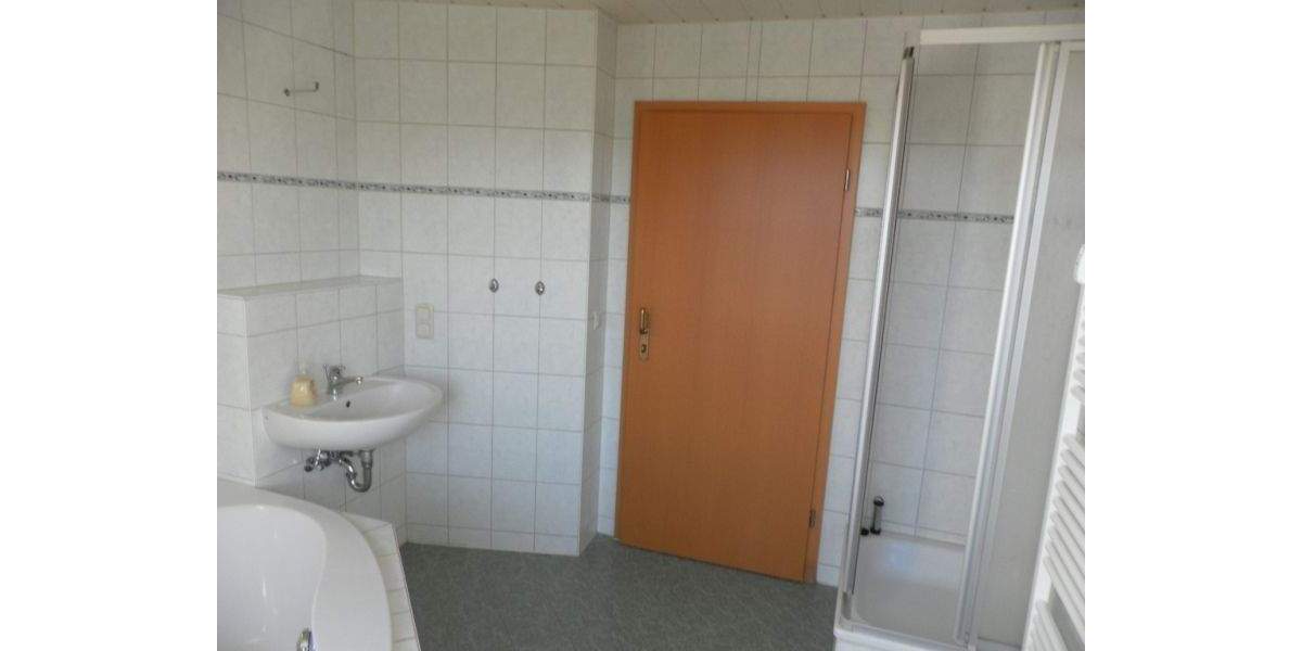 ATTRAKTIVE MAISONETTWOHNUNG SUCHT NEUE MIETER!!! 4 zimmer