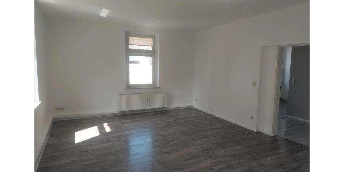 Etagenwohnung Flöha - 3 Zimmer, 69 m&sup2;, 414&euro; | Angebot:26195909