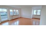 ruhige, helle 3-Zimmer Wohnung mit Einbauküche, Balkon und Garage 3 zimmer