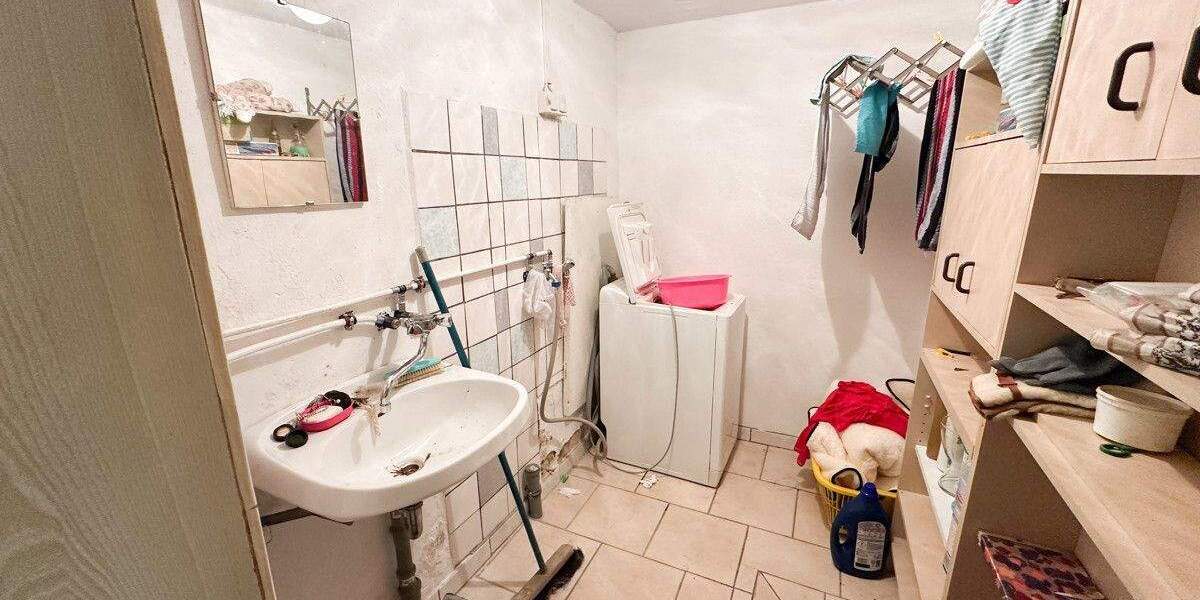 Mehrfamilienhaus, Wohnhaus Zwönitz / Niederzwönitz Zwönitz - 1 Zimmer, 150 m&sup2;, 84.000&euro; | Angebot:25744609