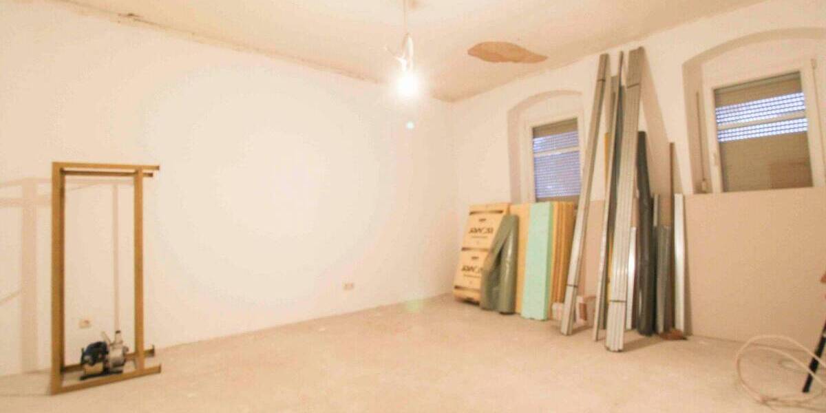 Reihenmittelhaus Hainichen - 8 Zimmer, 207 m&sup2;, 55.000&euro; | Angebot:26189495