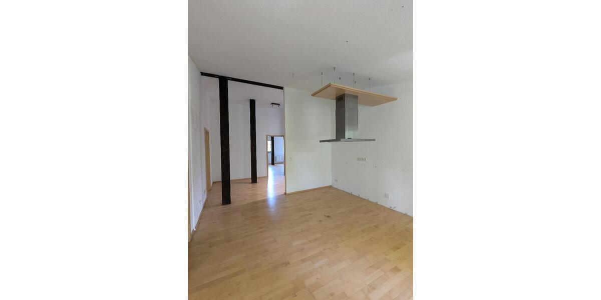 Dachgeschoßwohnung Chemnitz Altendorf - 5 Zimmer, 280 m&sup2;, 1.450&euro; | Angebot:26087623