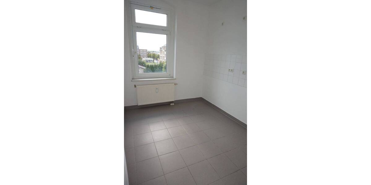 Wohnen im DG city-nah Laminat Balkon am Schlafzi. 2 zimmer