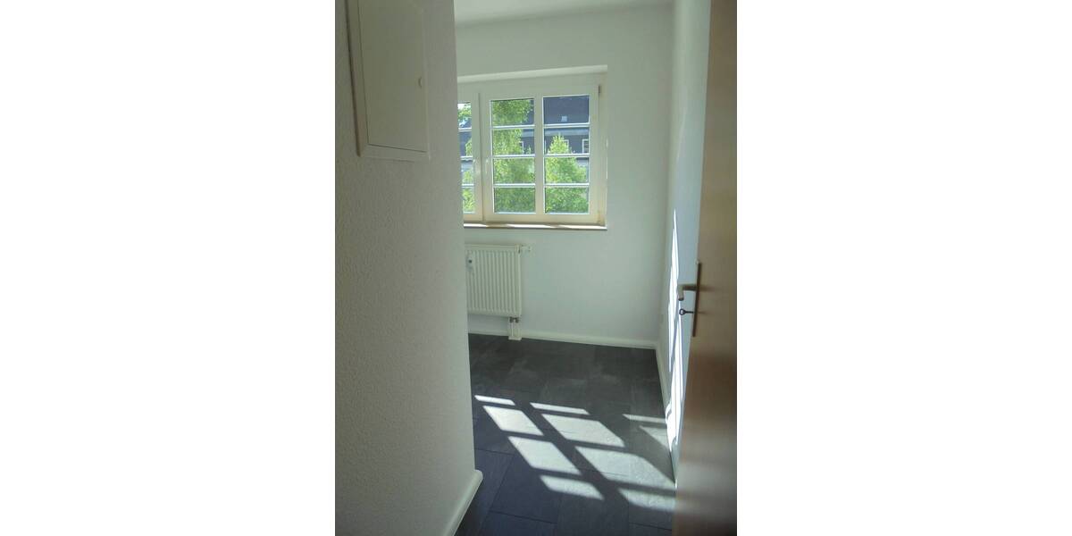 Etagenwohnung Chemnitz Lutherviertel - 2 Zimmer, 43 m&sup2;, 280&euro; | Angebot:26816881