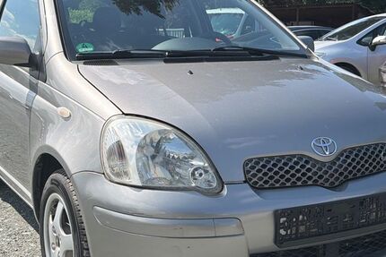 Toyota Yaris 147.664 km 3.999 &euro; Chemnitz 09125