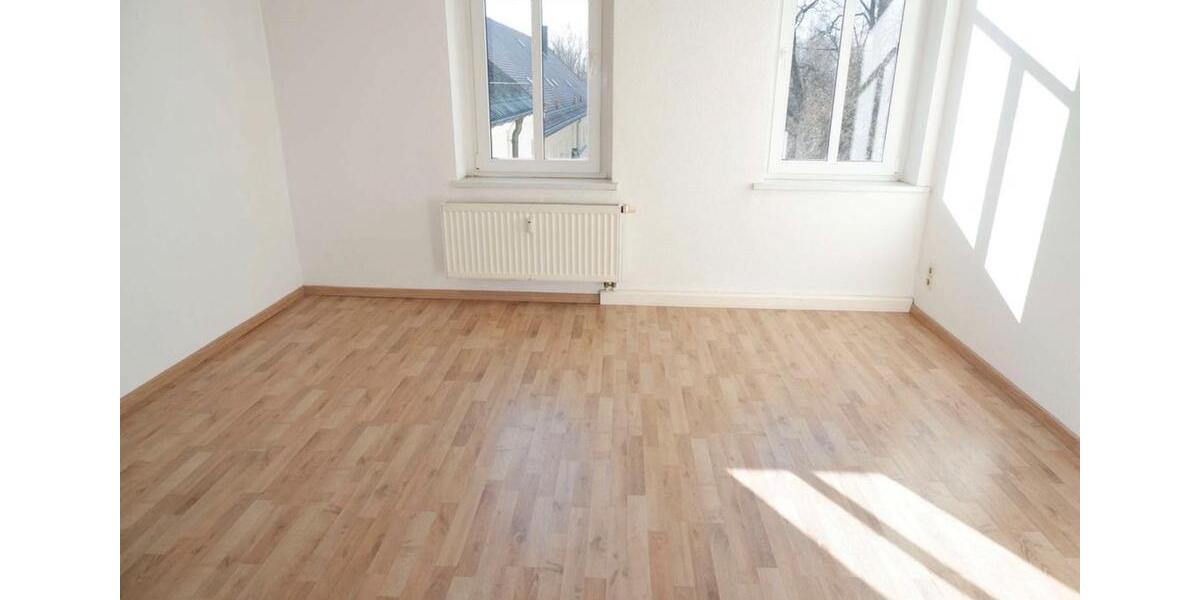 Dachgeschoßwohnung Chemnitz Kapellenberg - 4 Zimmer, 100 m&sup2;, 79.000&euro; | Angebot:27029015