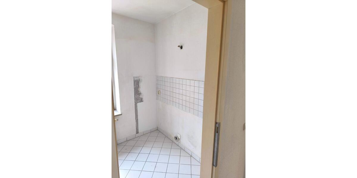 Etagenwohnung Chemnitz Kapellenberg - 2 Zimmer, 58 m&sup2;, 64.900&euro; | Angebot:26962828
