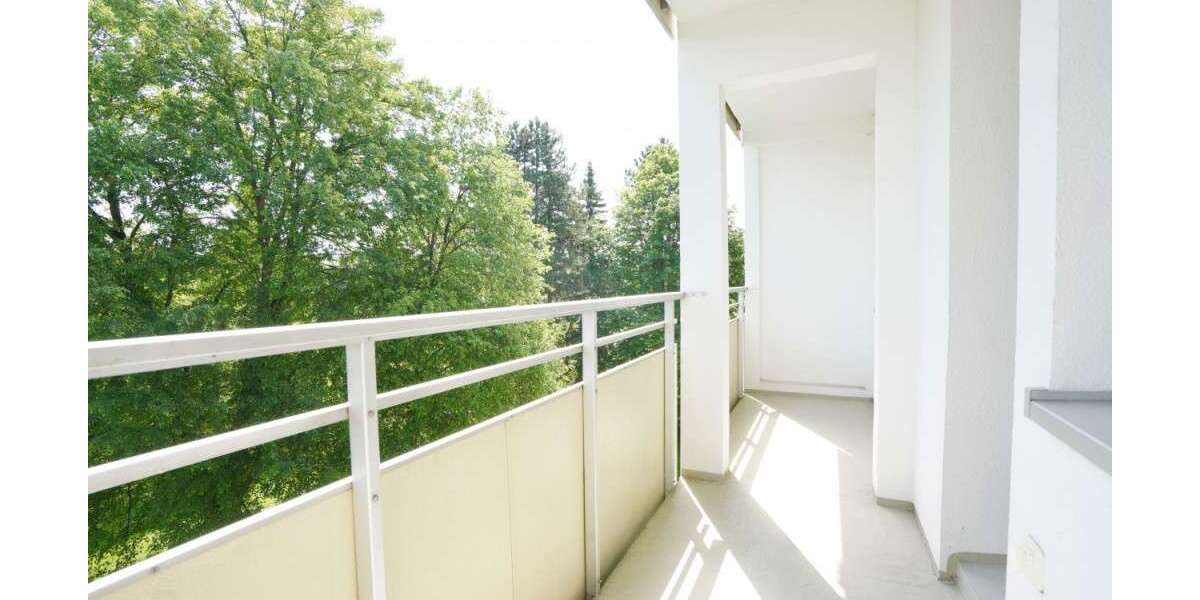 Etagenwohnung Chemnitz Adelsberg - 4 Zimmer, 71 m&sup2;, 421&euro; | Angebot:26780316