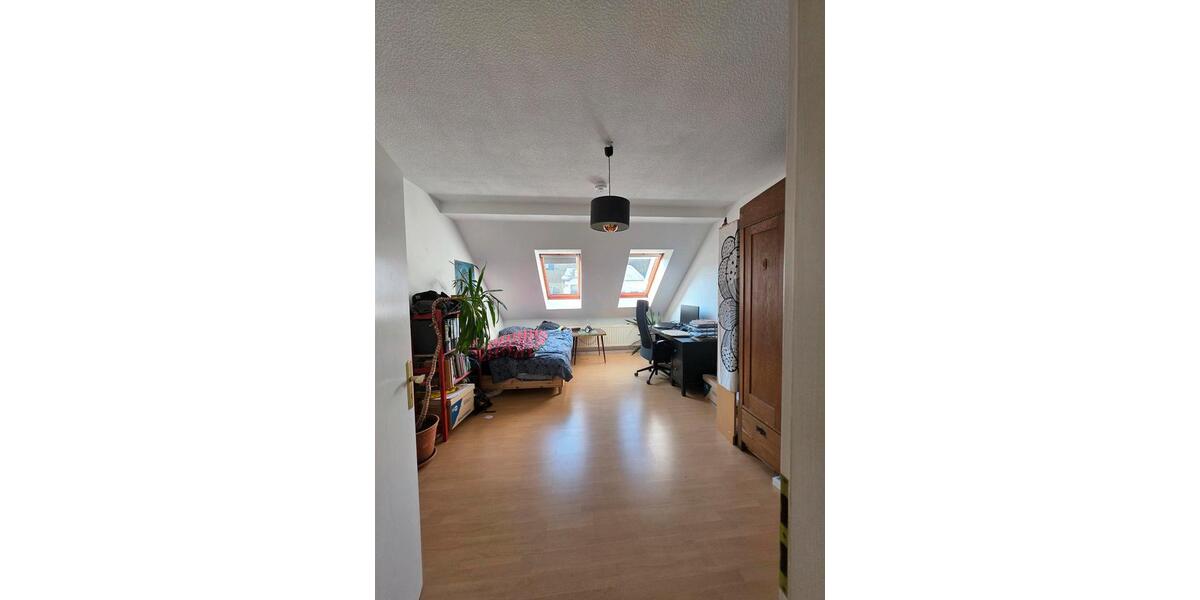 Dachgeschoßwohnung Chemnitz Altendorf - 3 Zimmer, 80 m&sup2;, 440&euro; | Angebot:25853174