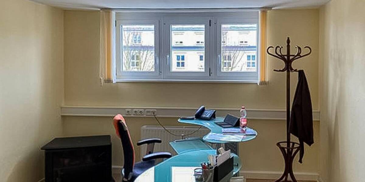 Gewerbeobjekt Zschopau - 3 Zimmer, 382 m&sup2;, 2.500&euro; | Angebot:25688262