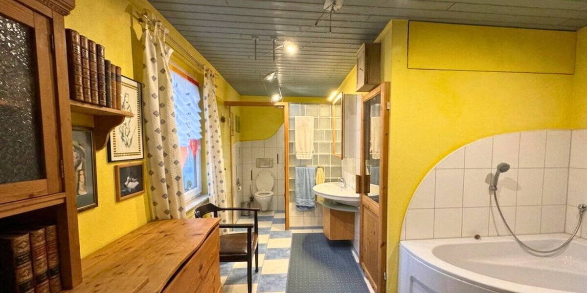 Mehrfamilienhaus, Wohnhaus Glauchau Reinholdshain - 1 Zimmer, 258 m&sup2;, 395.000&euro; | Angebot:26064927