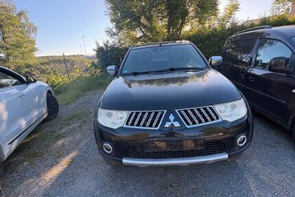 Mitsubishi L200 220.000 km 5.000 &euro; Chemnitz 09114