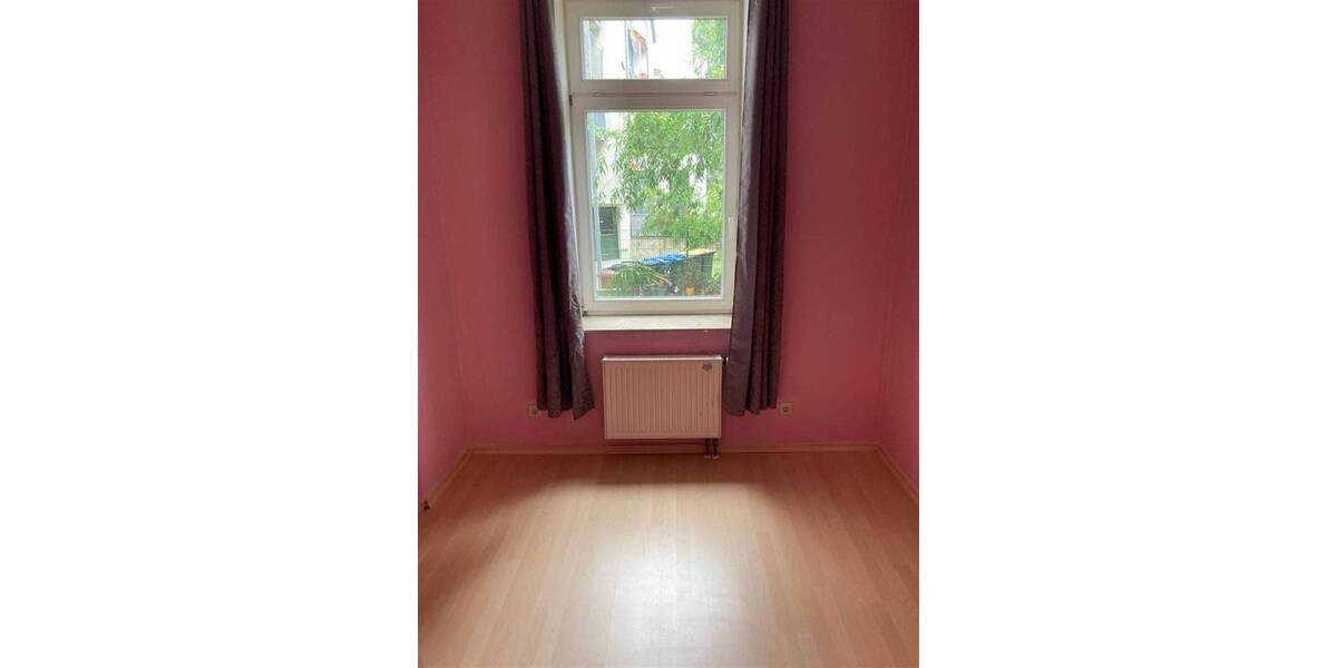 Etagenwohnung Chemnitz Altendorf - 3 Zimmer, 63 m&sup2;, 275&euro; | Angebot:26825696