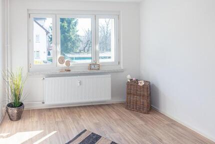 Wohnung Chemnitz Helbersdorf - 2 Zimmer, 44 m&sup2;, 267&euro; | Angebot:26328213