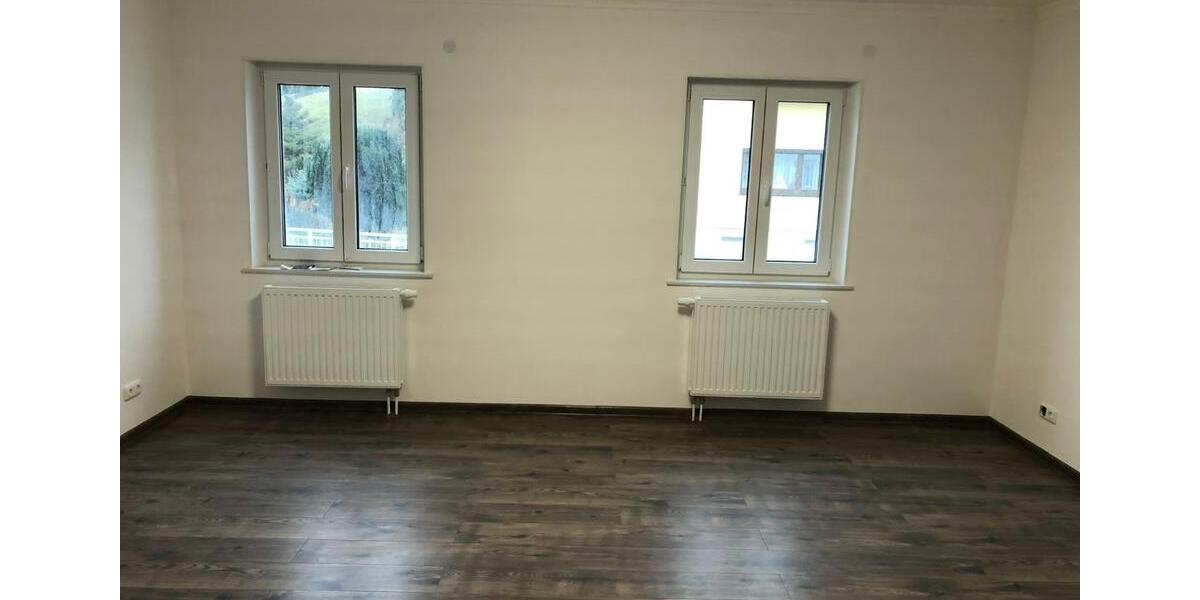 Erdgeschoßwohnung Chemnitz Klaffenbach - 3 Zimmer, 72 m&sup2;, 460&euro; | Angebot:25714816