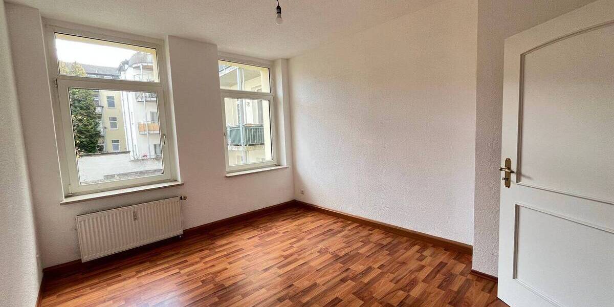 Etagenwohnung Chemnitz Altendorf - 2 Zimmer, 65 m&sup2;, 365&euro; | Angebot:26189604