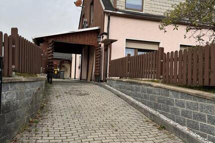 Doppelhaushälfte steht zum Verkauf in Lößnitz (Erzgeirge) 2 zimmer