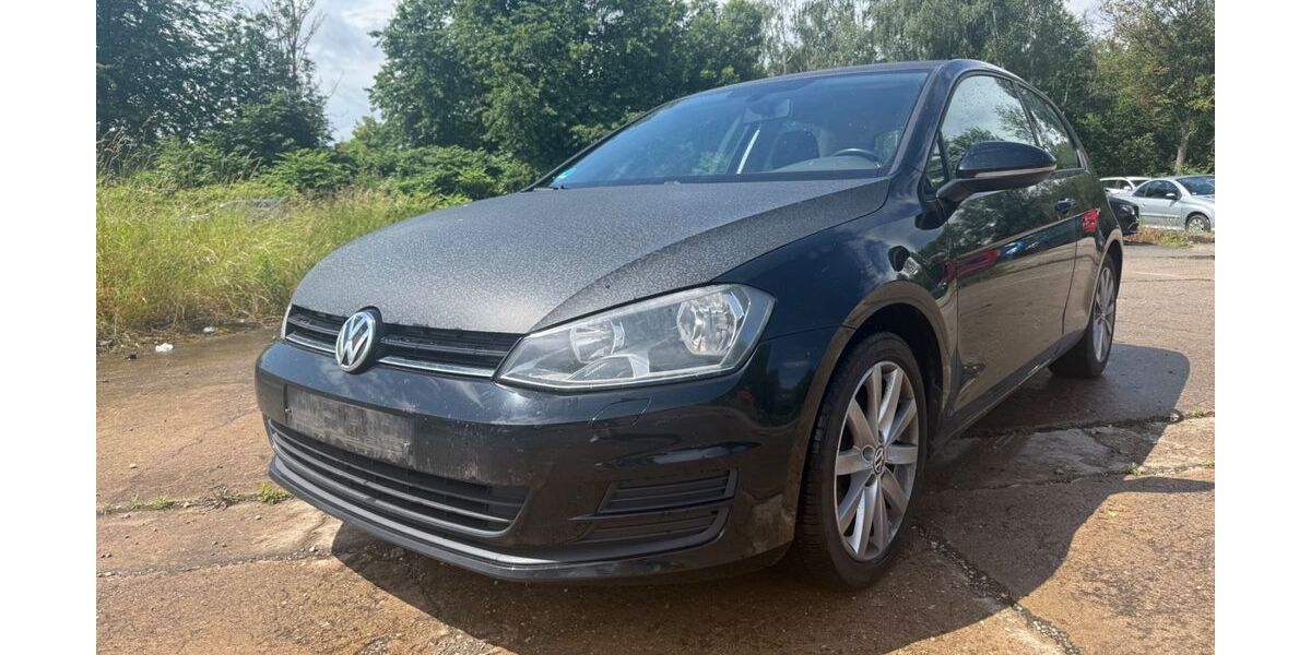 VW Golf 183.000 km 5.599 &euro; Chemnitz 09114