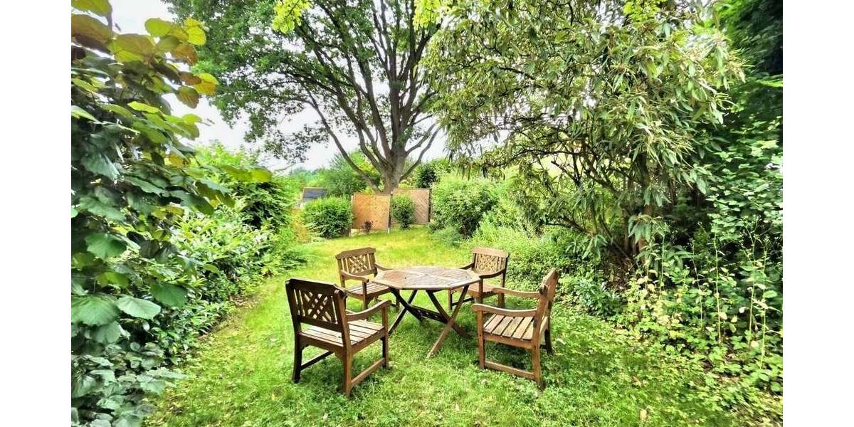 Exklusives Einfamilienhaus mit Doppelgarage, Gartensauna, Kamin und überdachtem Pool! - Einfamilienhaus Frankenberg Sachsenburg | Angebot:27234638