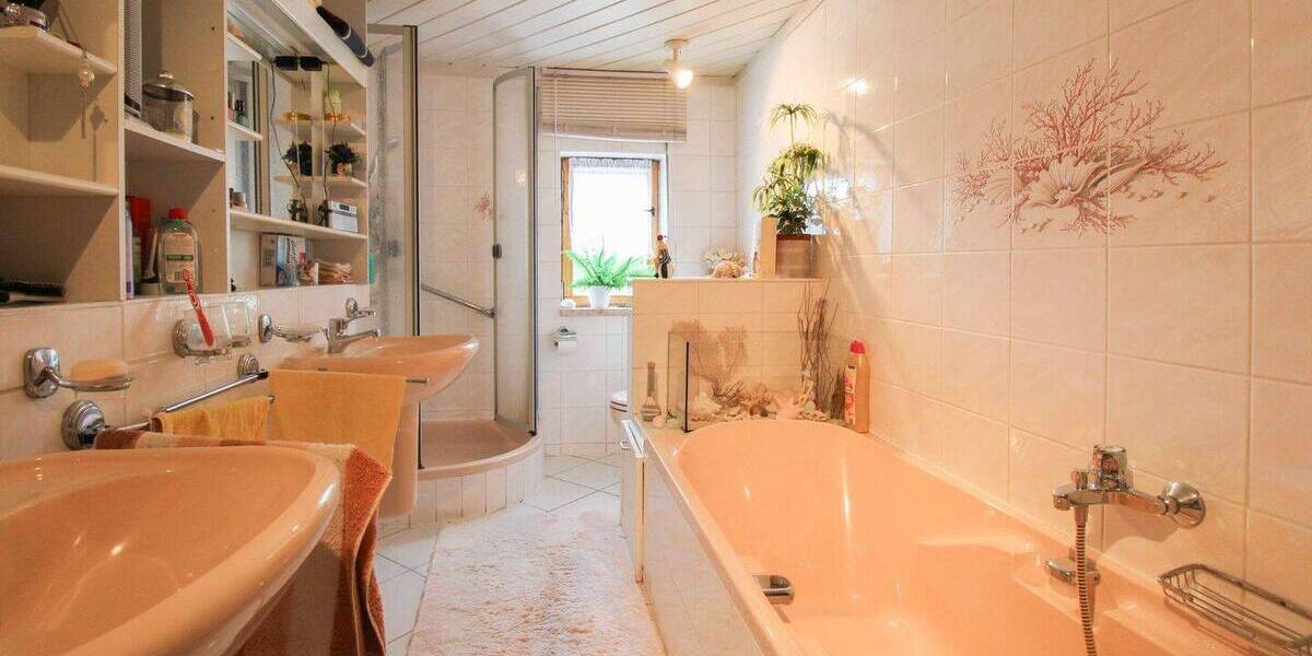 Einfamilienhaus Chemnitz Grüna - 7 Zimmer, 199.000&euro; | Angebot:26189182