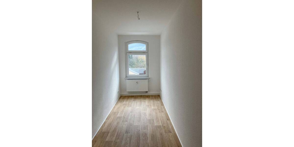 Etagenwohnung Zschopau - 4 Zimmer, 80 m&sup2;, 480&euro; | Angebot:26816719