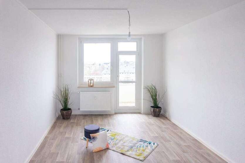 Wohnung zum Mieten in Chemnitz 364 € 69.93 m²