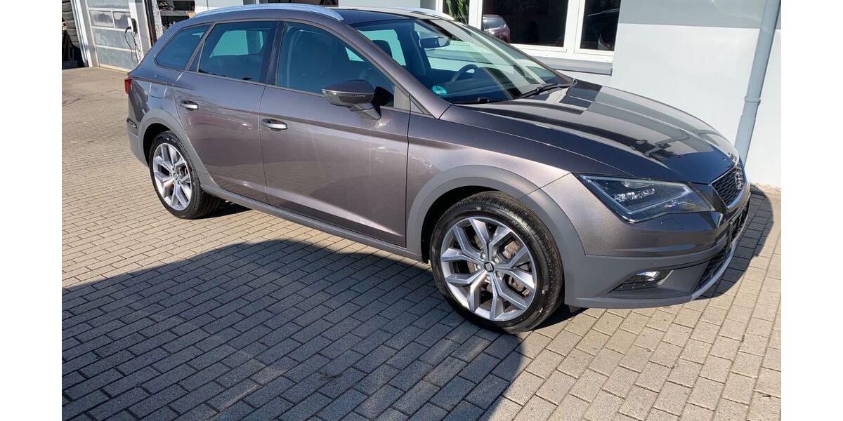 Seat Leon 124.000 km 14.790 &euro; Chemnitz OT Mittelbach 09224