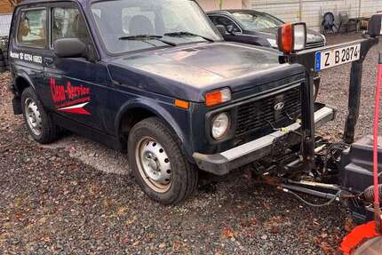 Lada Niva 41.080 km 3.990 &euro; Chemnitz 09116