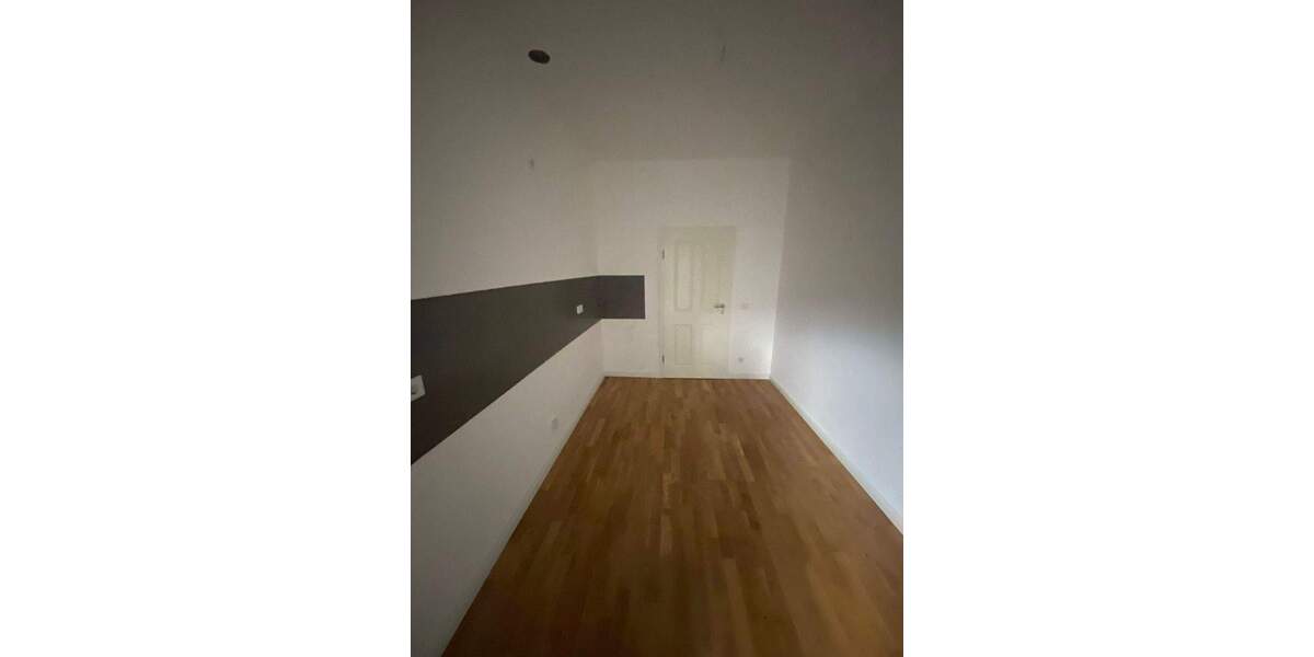 Etagenwohnung Chemnitz Sonnenberg - 3 Zimmer, 83 m&sup2;, 500&euro; | Angebot:26843669