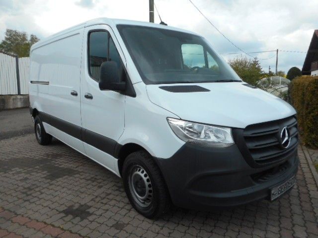Mercedes-Benz Sprinter 135.900 km 17.255 € Dittmannsdorf 09326