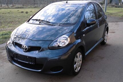 Toyota Aygo (X) 66.000 km 6.700 € Glauchau 08371