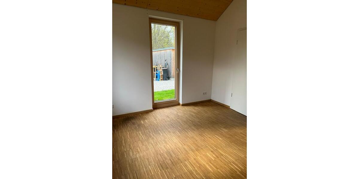 Bungalow Chemnitz Klaffenbach - 5 Zimmer, 150 m&sup2;, 2.050&euro; | Angebot:26677690