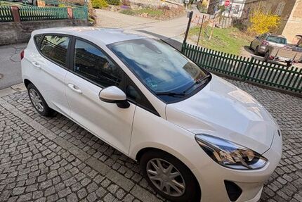 Ford Fiesta 64.000 km 10.300 &euro; Grünhainichen 09579