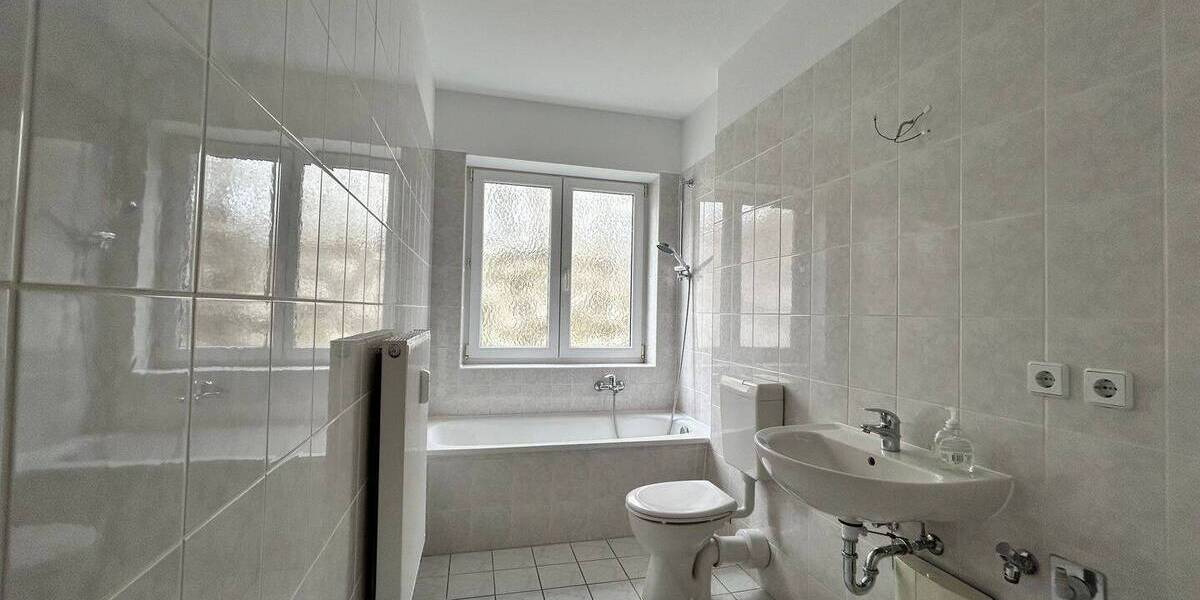 Etagenwohnung Chemnitz Kaßberg - 2 Zimmer, 60 m&sup2;, 350&euro; | Angebot:26157402