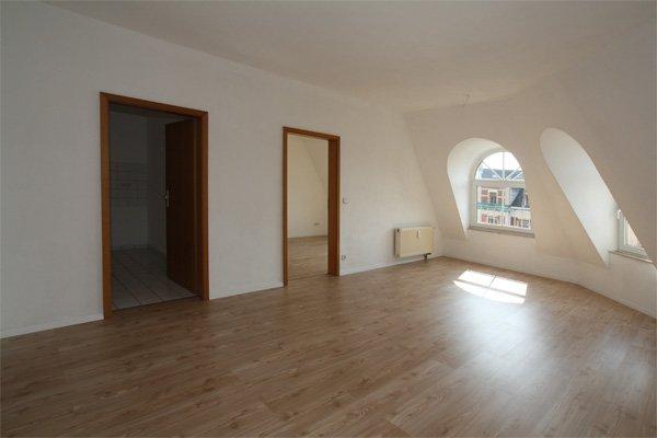 Dachgeschoßwohnung Chemnitz Altendorf - 2 Zimmer, 50 m&sup2;, 260&euro; | Angebot:26163019