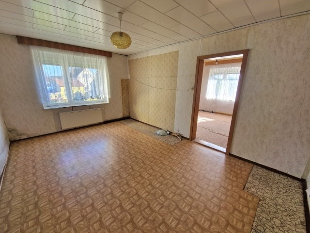 Wohnhaus mit schönem Grundstück in ruhiger Lage! 5 zimmer