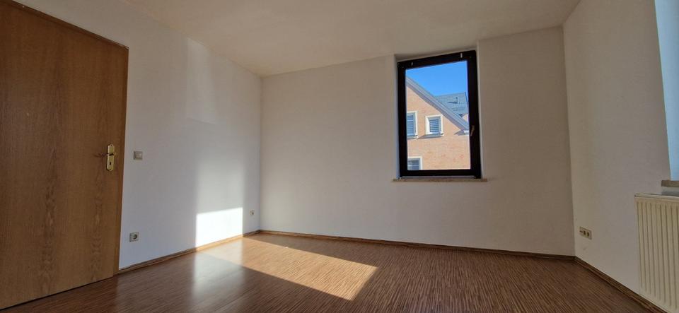 Etagenwohnung Lugau/Erzgebirge Erzgebirge - 2 Zimmer, 48 m&sup2;, 275&euro; | Angebot:25902785