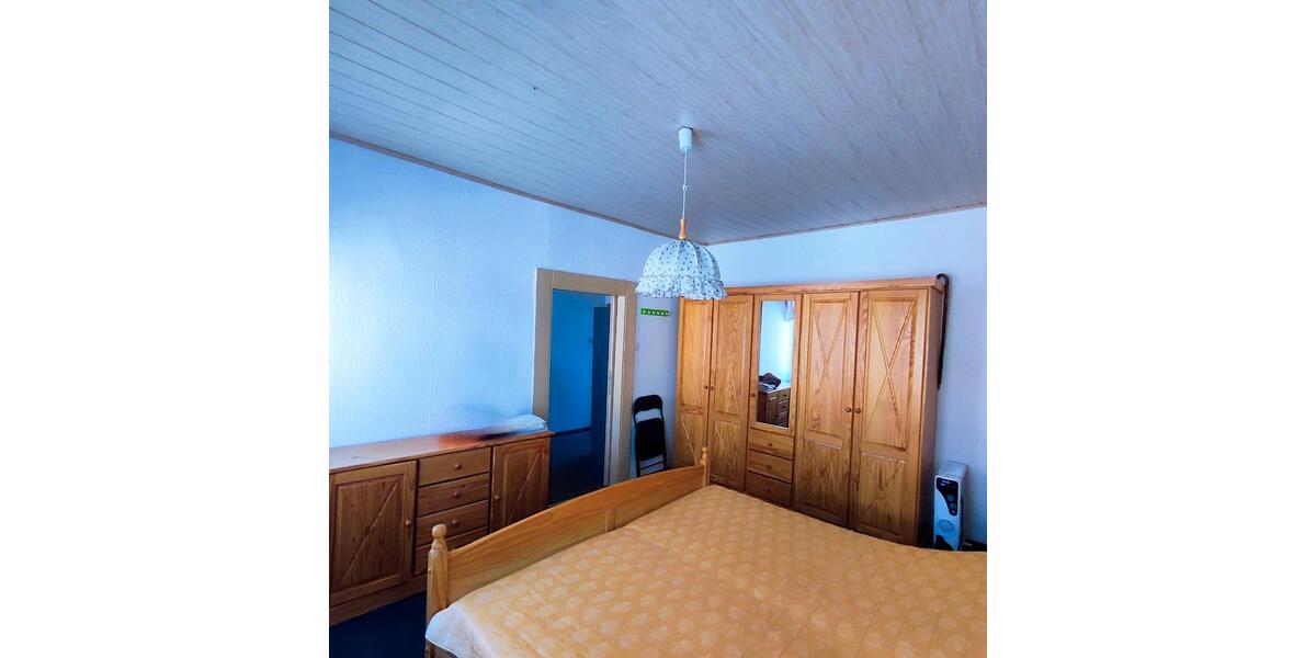 Reihenhaus Hartha - 9 Zimmer, 140 m&sup2;, 99.000&euro; | Angebot:26858167