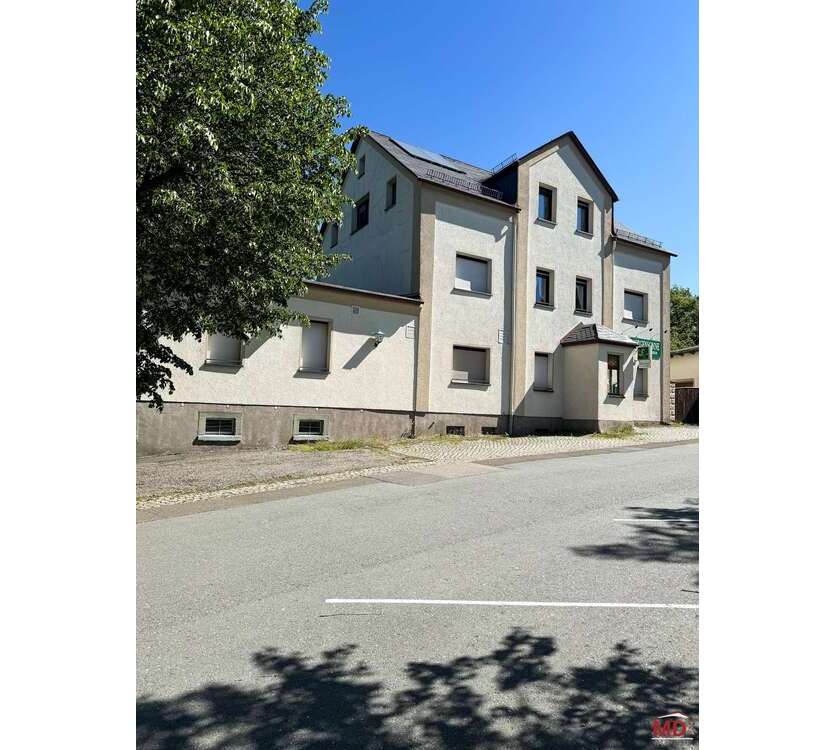 Haus zum Kaufen in Jahnsdorf 265.000 € 370 m²