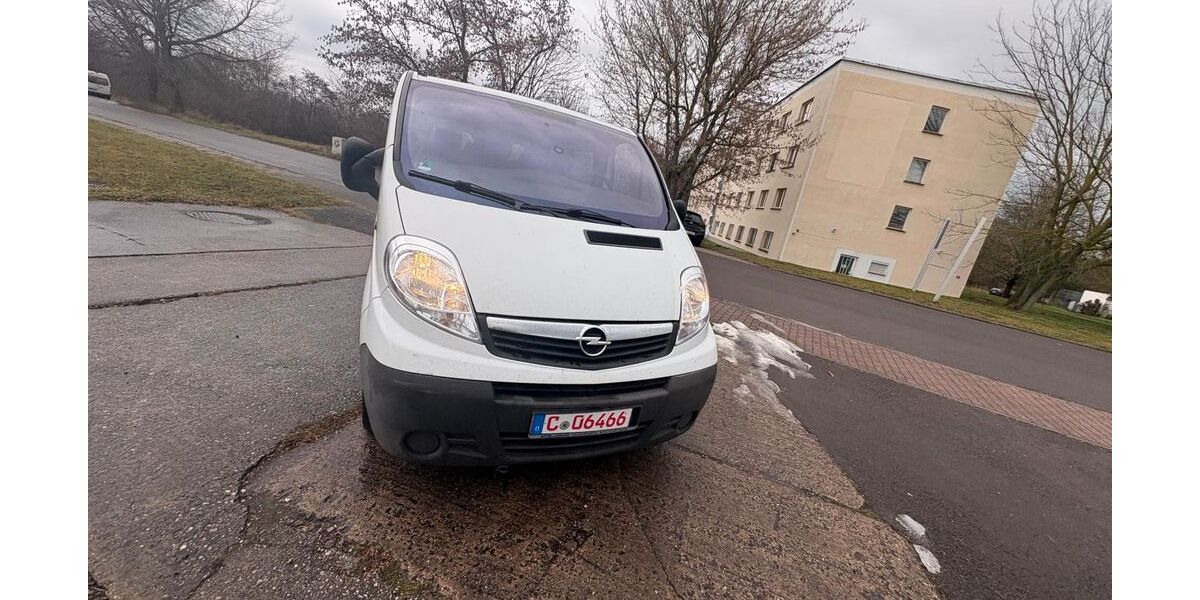 Opel Vivaro 189.000 km 7.000 &euro; Chemnitz 09114