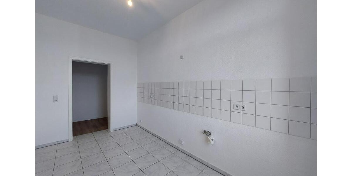 Etagenwohnung Chemnitz Kapellenberg - 2 Zimmer, 75 m&sup2;, 415&euro; | Angebot:26040153