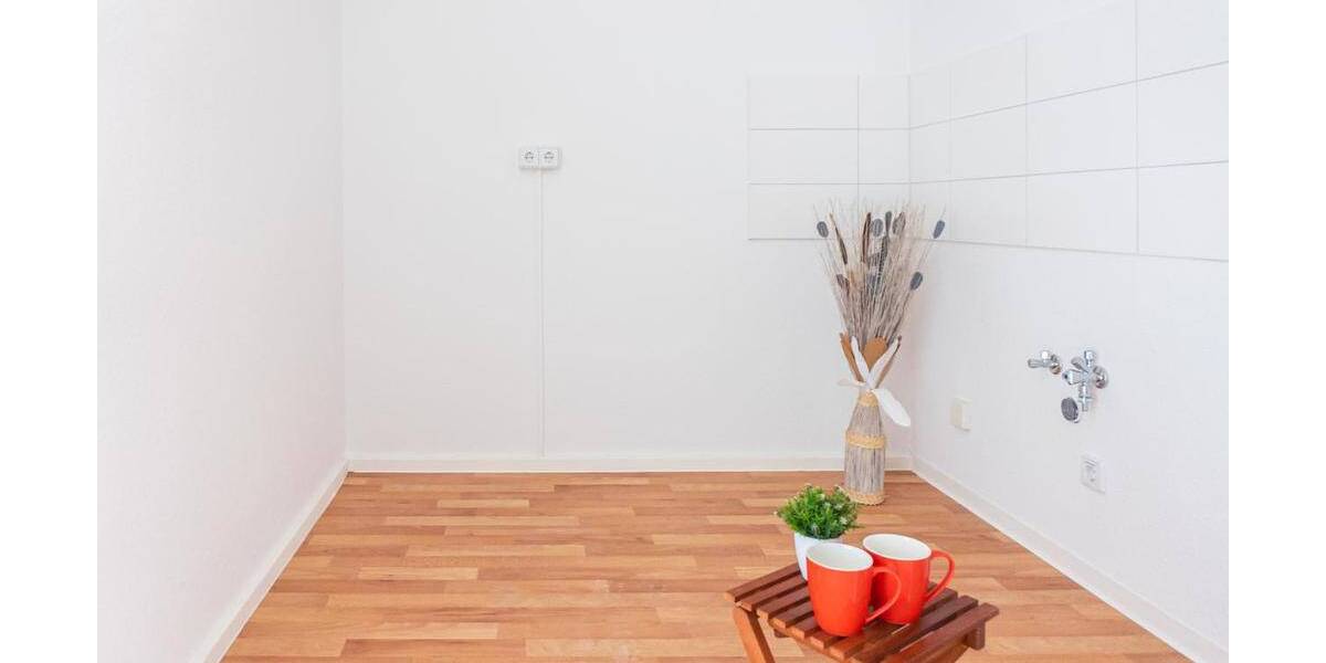 Etagenwohnung Chemnitz Hutholz - 2 Zimmer, 39 m&sup2;, 235&euro; | Angebot:26917503