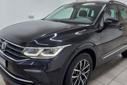 VW Tiguan 67.500 km 25.990 &euro; Chemnitz 09114